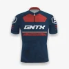 Jersey sepeda custom atau jersey road bike Genethics 2026 warna merah navy dengan bahan quick-dry breathable untuk bersepeda dan aktivitas olahraga lainnya (Tampak Depan).