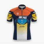 Jersey sepeda custom atau jersey sepeda racing road bike Genethics 2026 warna kuning, biru, jingga dengan bahan quick-dry breathable untuk bersepeda dan aktivitas olahraga lainnya (Tampak Depan).